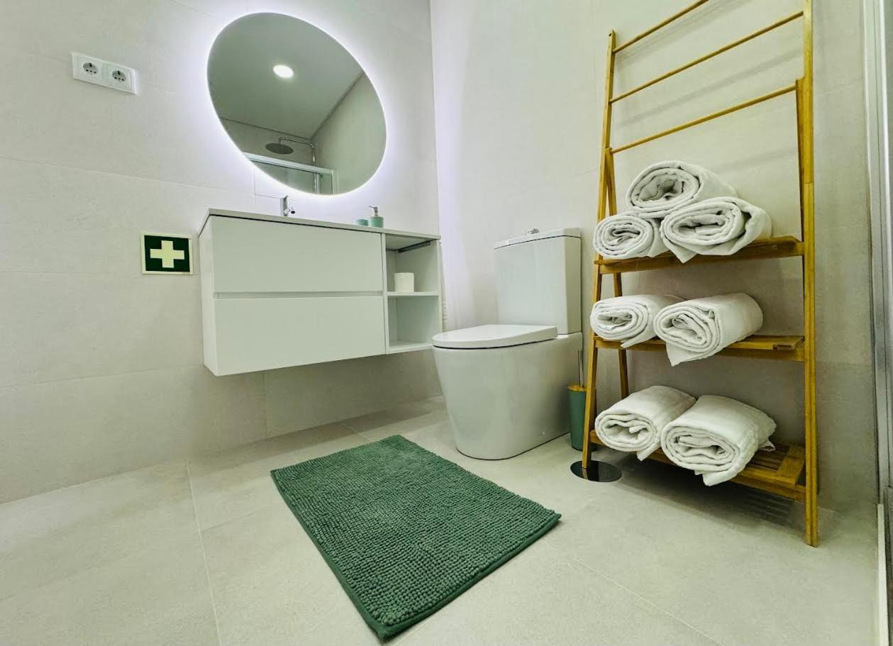Central Tiled Apartment 아베이루 외부 사진